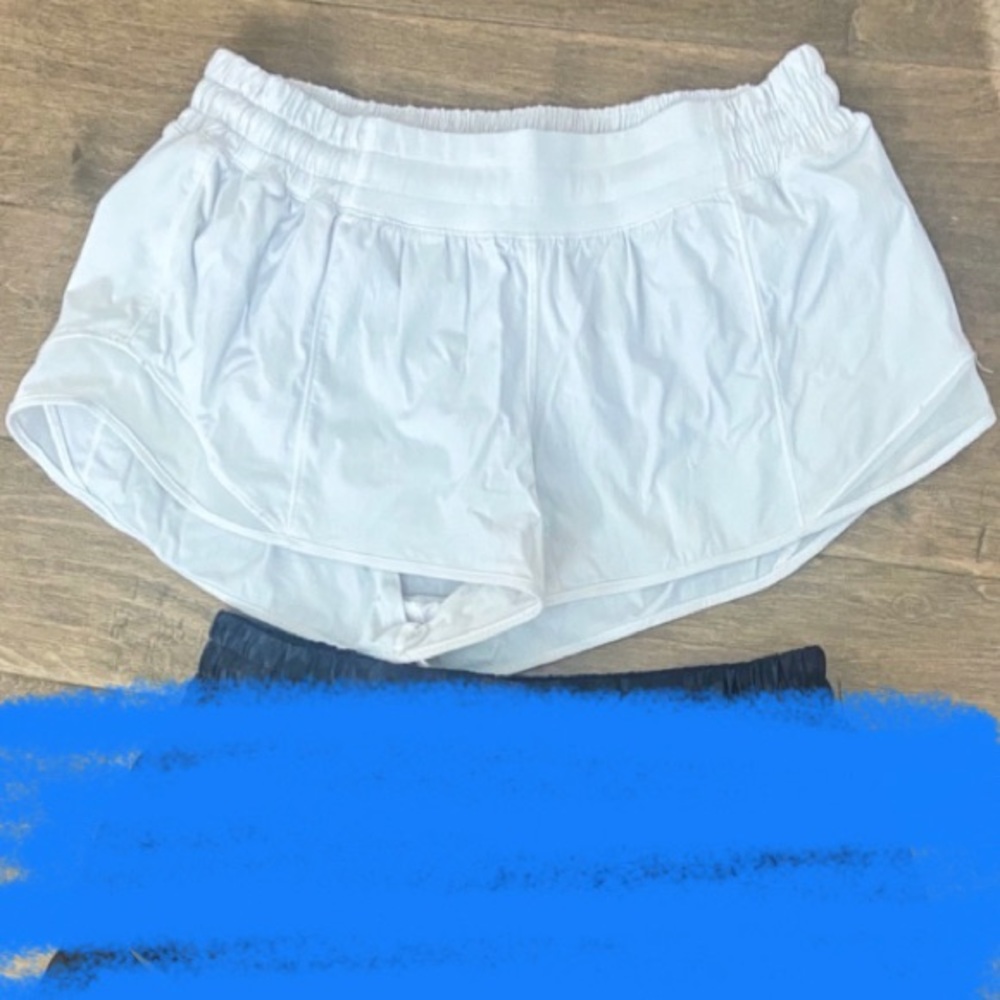 Lululemon Hotty Hot Lined Short 2.5" WHITE